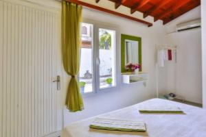 Отель «Pasalimani», Чешме