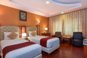 Golden Metro Hotel, Бангалор