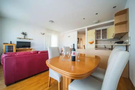 Pervanovo  with Free Parking - 77