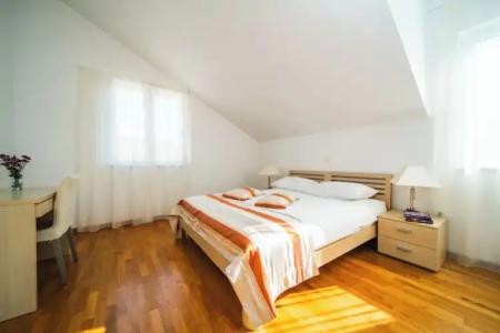 Pervanovo  with Free Parking - 124