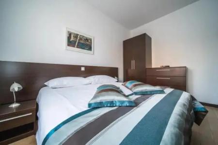 Pervanovo  with Free Parking - 164