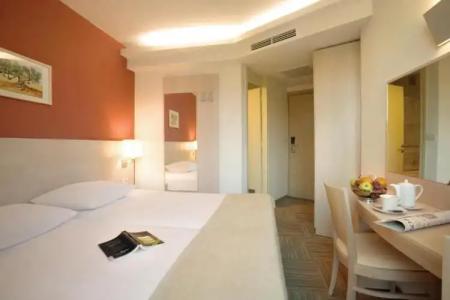 Crystal Sunny by Valamar - 60