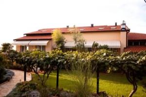 Hotel «Zlatna Vala», Умаг