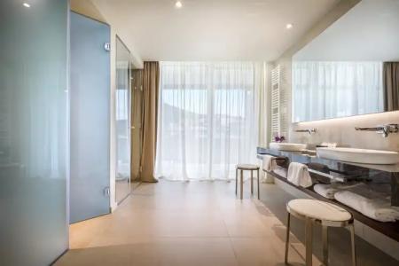 Ambasador - Liburnia - 48