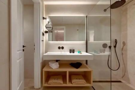 Moeesy, Blue & Green Oasis - new in June 2022 - 46