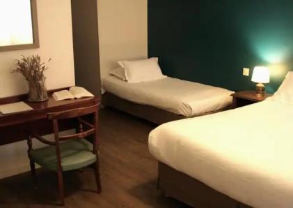 Adonis Ajaccio - Hôtel Albion - 31