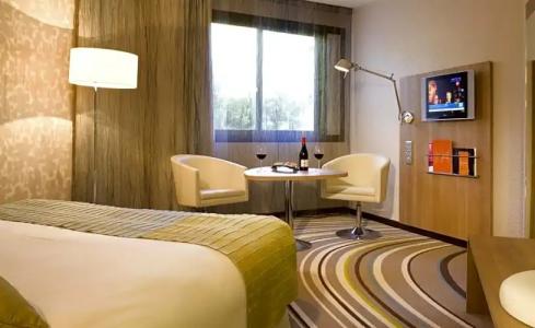 Mercure Angers Centre de Congrès - 45