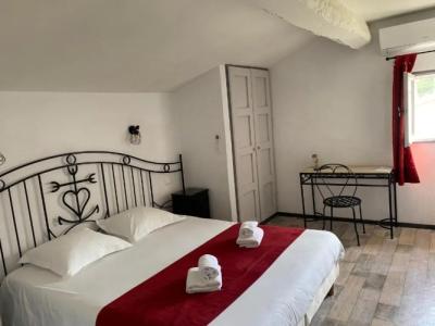 Hostellerie De La Source - 34