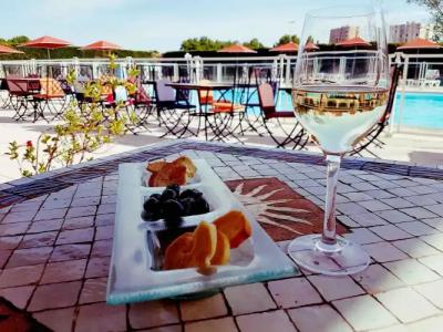 Ibis Styles Arles Palais des Congrès - 7