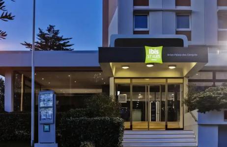 Ibis Styles Arles Palais des Congrès - 0