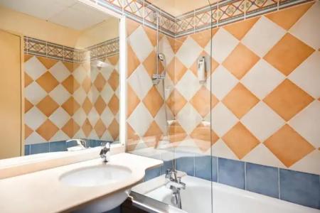 Ibis Styles Arles Palais des Congrès - 38