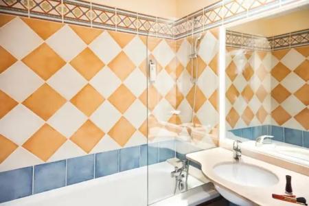 Ibis Styles Arles Palais des Congrès - 40