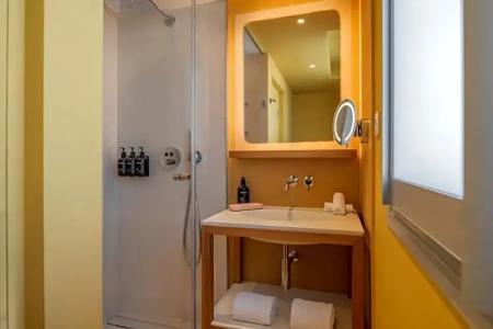 Radisson Blu 1835, Cannes - 76