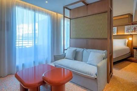 Radisson Blu 1835, Cannes - 84