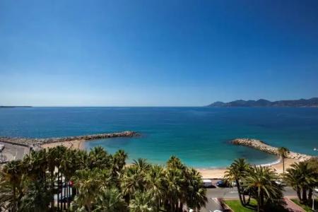 Radisson Blu 1835, Cannes - 25
