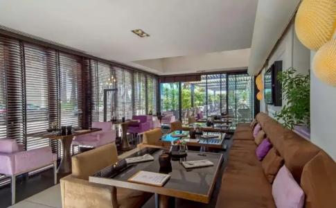 Radisson Blu 1835, Cannes - 15