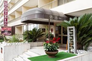 Hotel «Beau Sejour», Канны