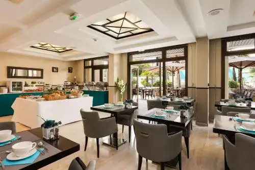 Clarion Suites Cannes Croisette - 19