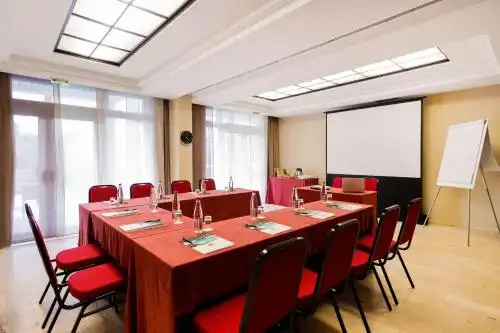 Clarion Suites Cannes Croisette - 13