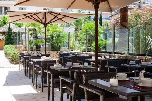 Clarion Suites Cannes Croisette - 16
