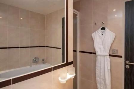 BW Premier Collection Mondial - 71