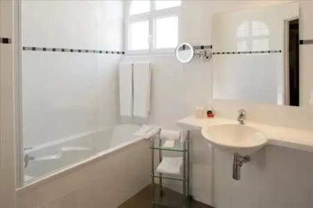 BW Premier Collection Mondial - 44