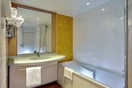 Mercure Le Havre Centre Bassin Du Commerce - 45