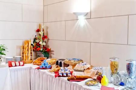 Hôtel Continental - 11