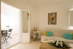 Апарт-отель «Sea Sound White Katikies», Периволос