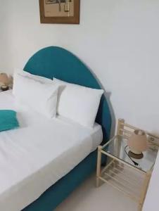 Sea Sound White Katikies - 126