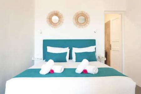 Sea Sound White Katikies - 36