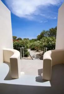 Sea Sound White Katikies - 97