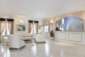 El Greco Resort & Spa, Фира