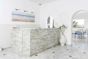 Paradise Resort, Акротири