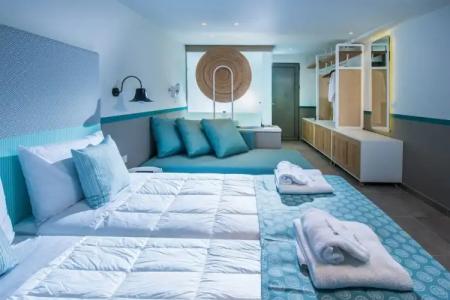 Solimar Turquoise - Adults Only - 44