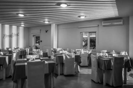 Sea View & Apartment - 27