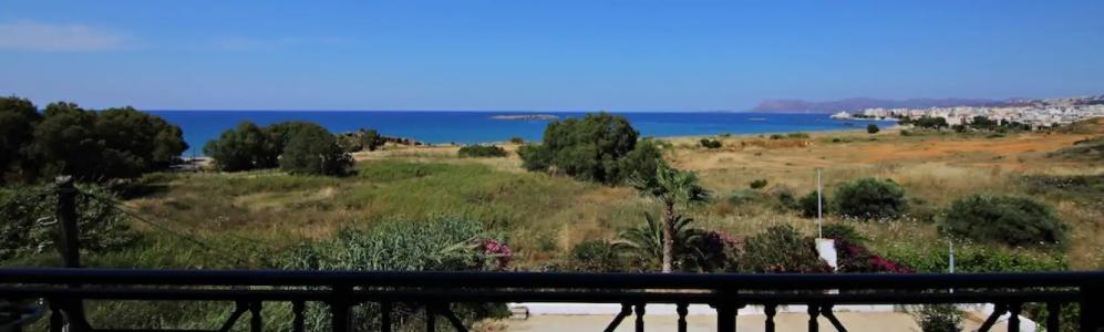 Sea View & Apartment - 95