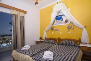 Отель «Golden Star», Фира