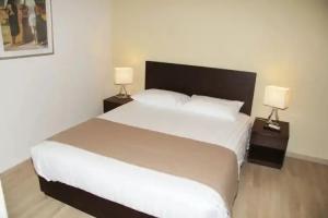 Rea Hotel, Ираклион