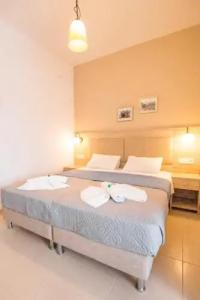 Mastorakis and Studios - 47