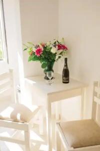 Mastorakis and Studios - 43