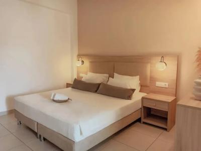 Mastorakis and Studios - 150