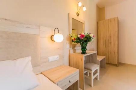 Mastorakis and Studios - 140