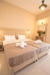 Mastorakis and Studios - 38