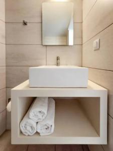 Mastorakis and Studios - 63