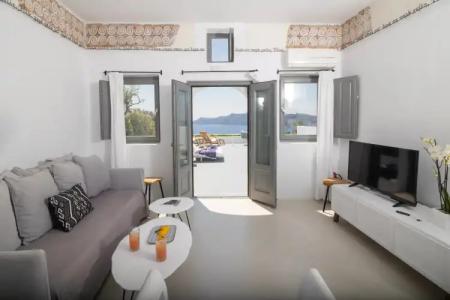 Ikies Santorini - 101