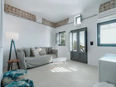 Ikies Santorini - 96