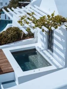 Ikies Santorini - 57