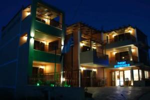 Hotel «Anastazia», Скала