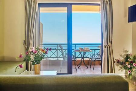 Nanakis Beach Luxury Apartments - 43